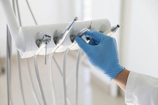 Professional Tooth Extraction technician working in Falls County County, TX